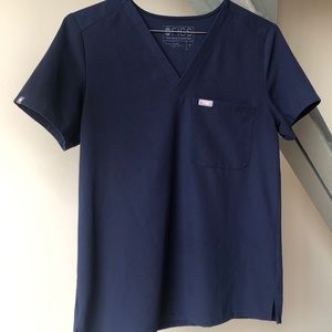 Figs Navy Catarina gently used